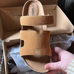 Sikelo Tan Suede Slide Sandals